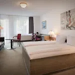 Garden Bilk Hafen מלון 3*