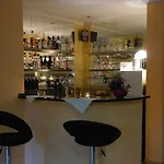 Garden Bilk Hafen מלון 3*