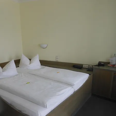 Garden Bilk Hafen 3* דיסלדורף