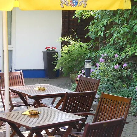 מלון Garden Bilk Hafen 3*