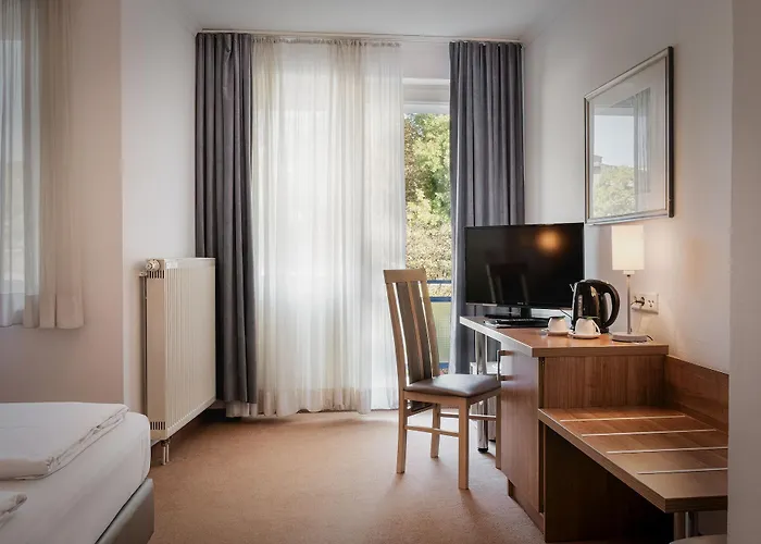 מלון Garden Bilk Hafen 3*