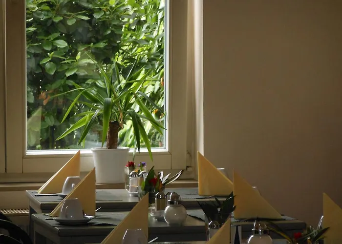 Garden Bilk Hafen 3* Ντίσελντορφ